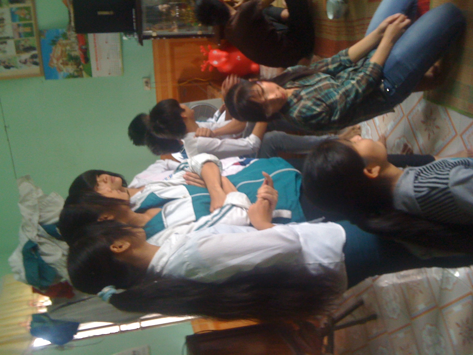 LOP 12A THPT TA UYEN 18